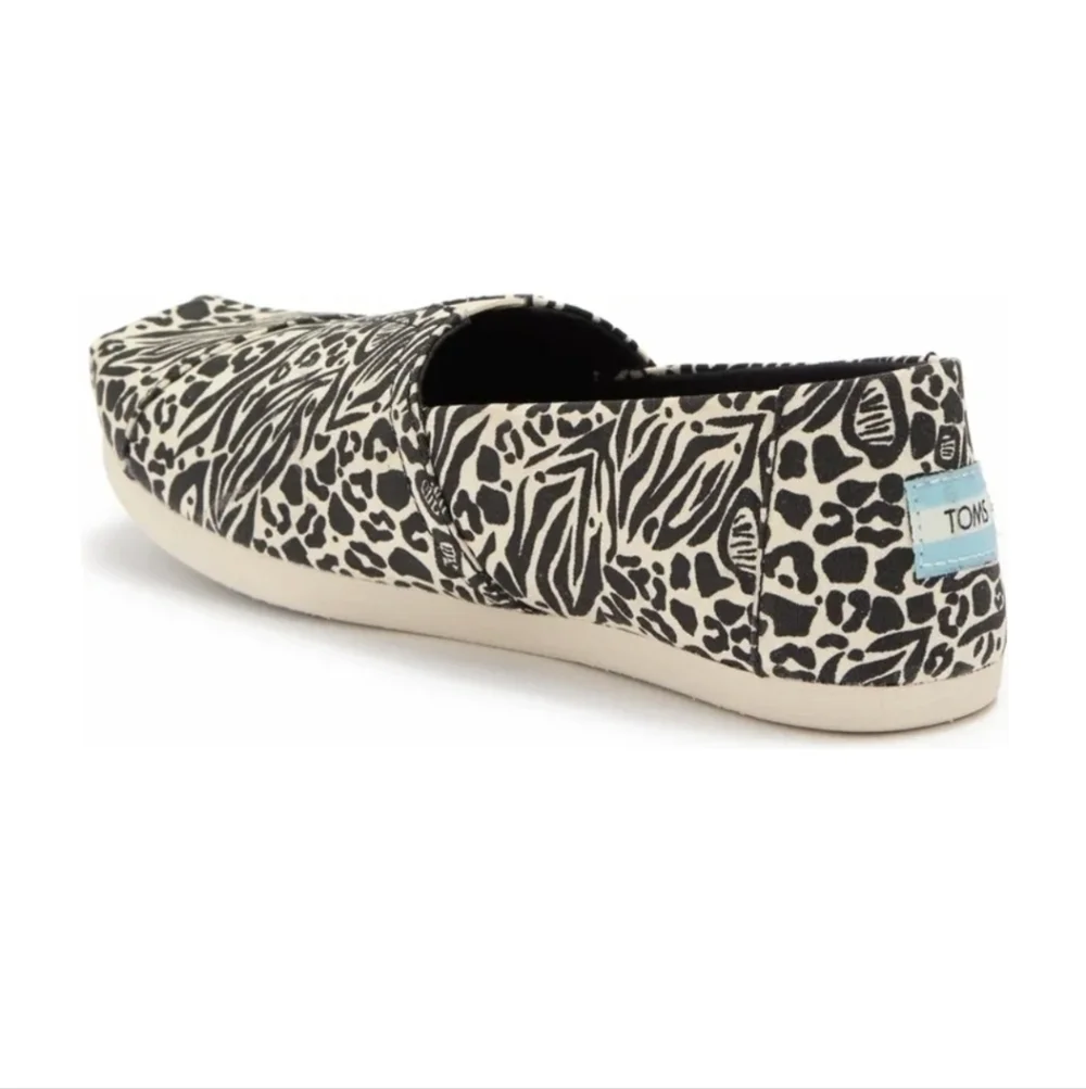 Toms Alpargata Slip-On cushioned footbed and lightweight sole size 7.5 W